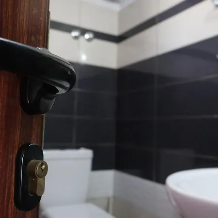 Bujtina Anlu Affittacamere Nepravishte