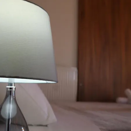 Bujtina Anlu Affittacamere Nepravishte