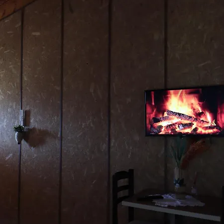 Bujtina Anlu ゲストハウス Nepravishte